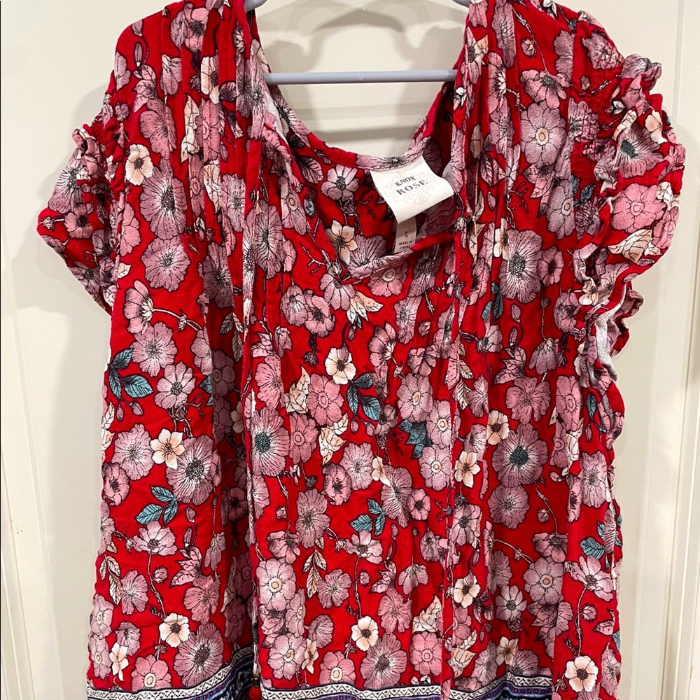 Flowy Knox rose top